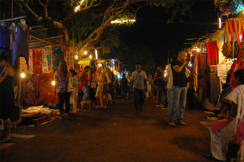   (Saturday night market, Ingos Saturday Nite Bazaar)