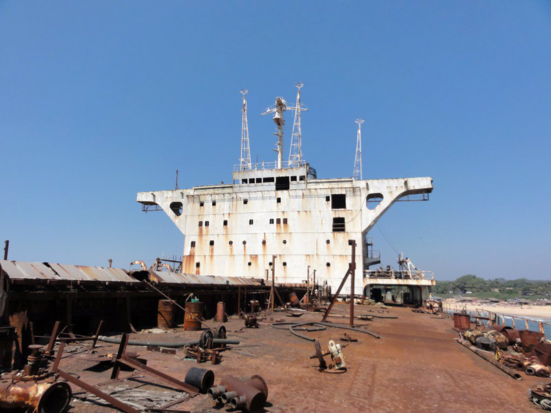   , . Ship Candolim Goa