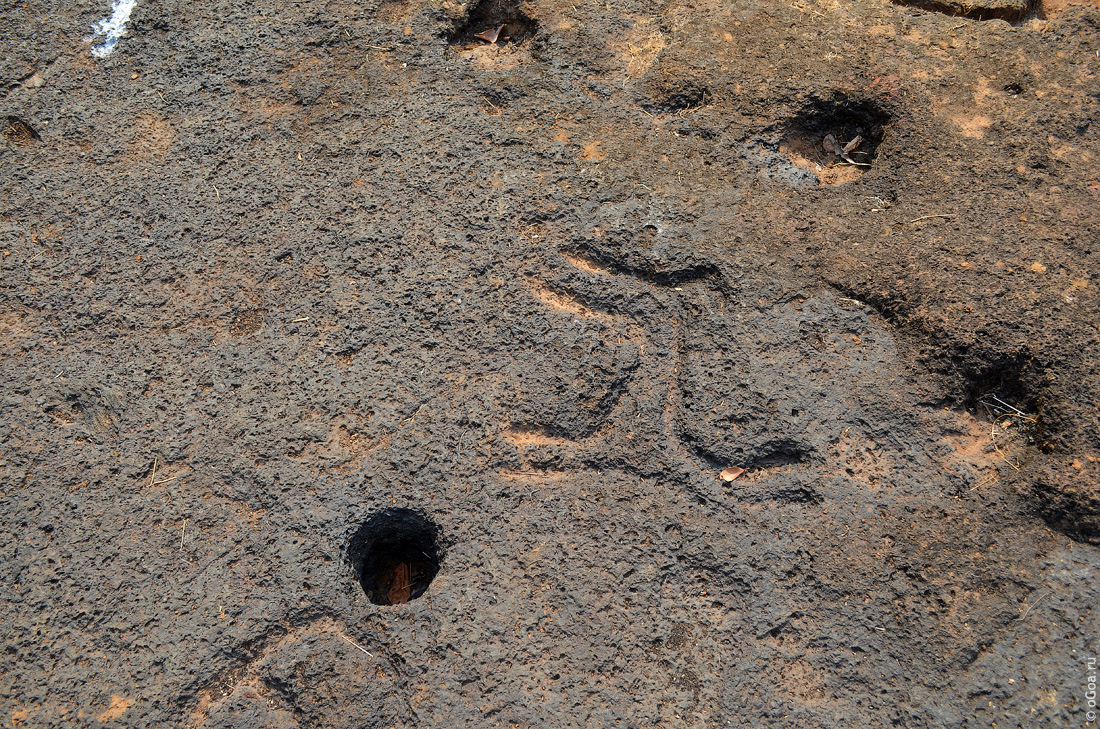     - Usgalimal Rock Carvings