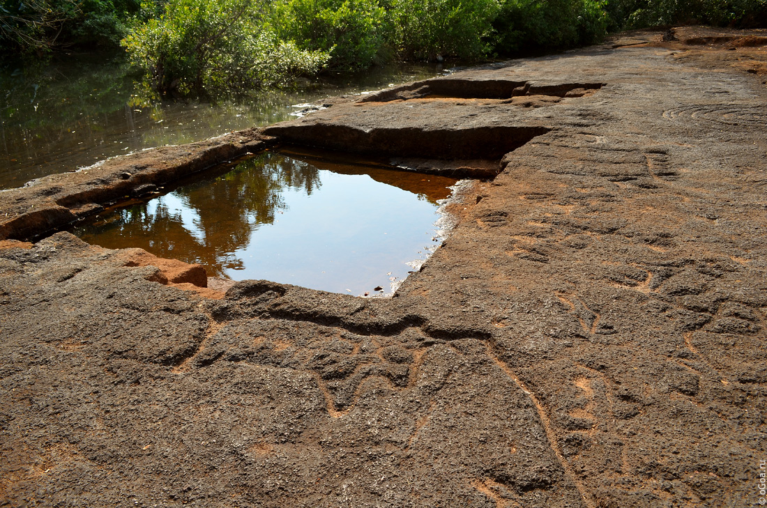     - Usgalimal Rock Carvings