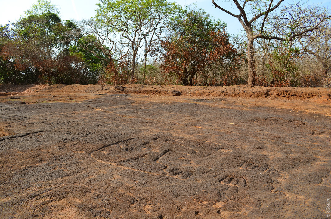     - Usgalimal Rock Carvings